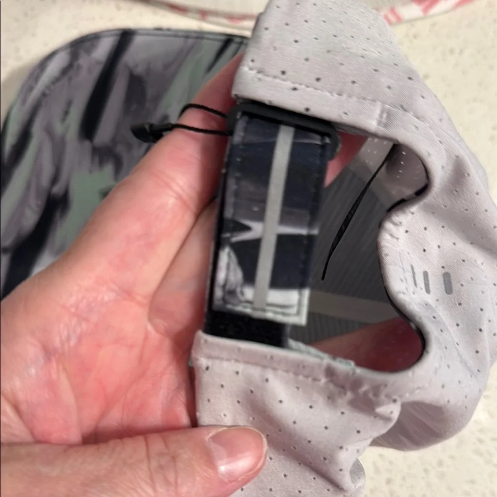 lululemon athletica Gray and Mint Patterned Hat